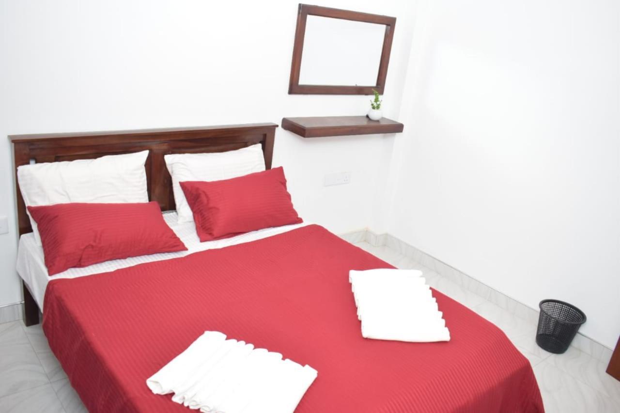 The Alexis'S Guest House Negombo Exterior foto